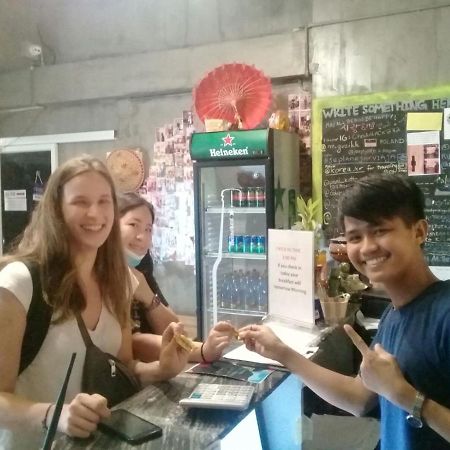 The Lodge Yangon Hostel Экстерьер фото