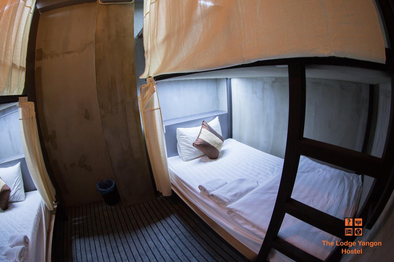 The Lodge Yangon Hostel Экстерьер фото