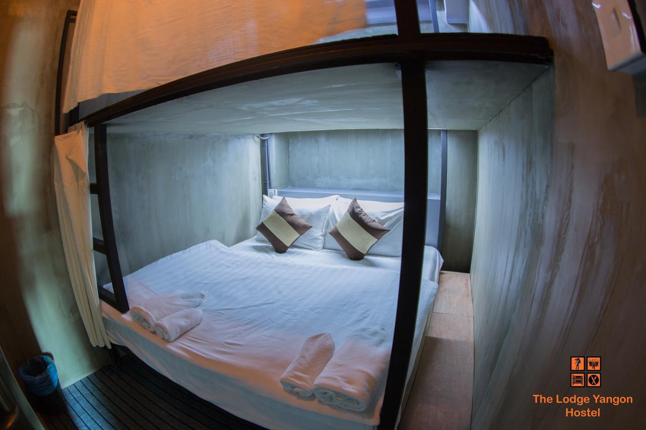The Lodge Yangon Hostel Экстерьер фото