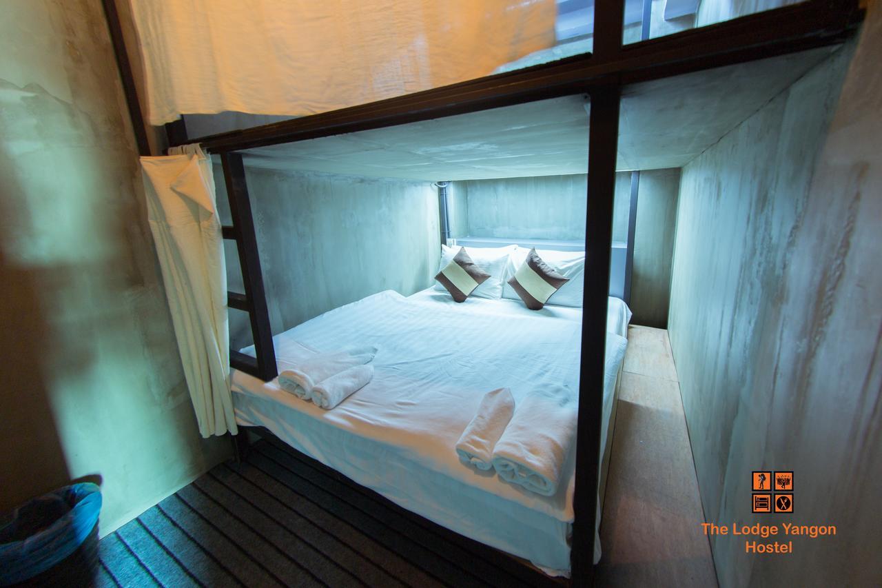 The Lodge Yangon Hostel Экстерьер фото