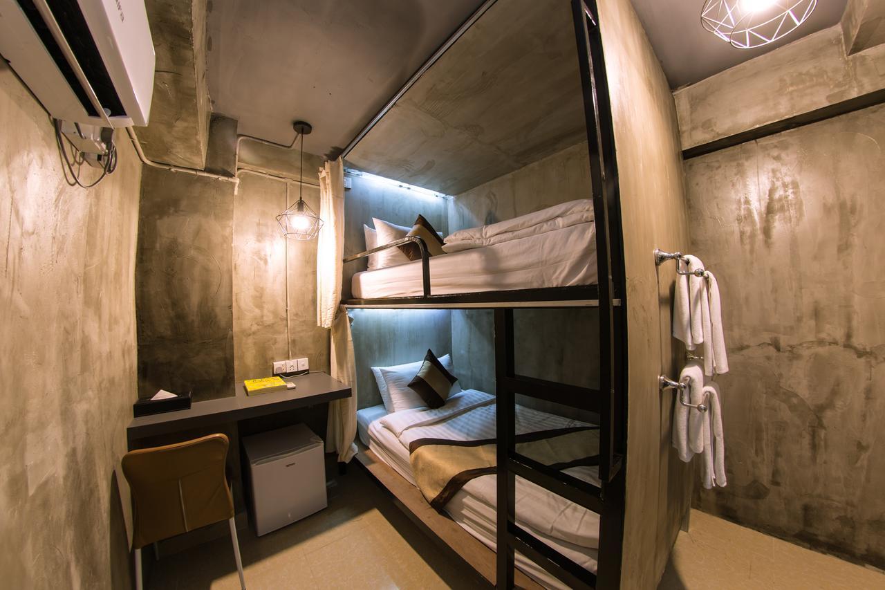 The Lodge Yangon Hostel Экстерьер фото