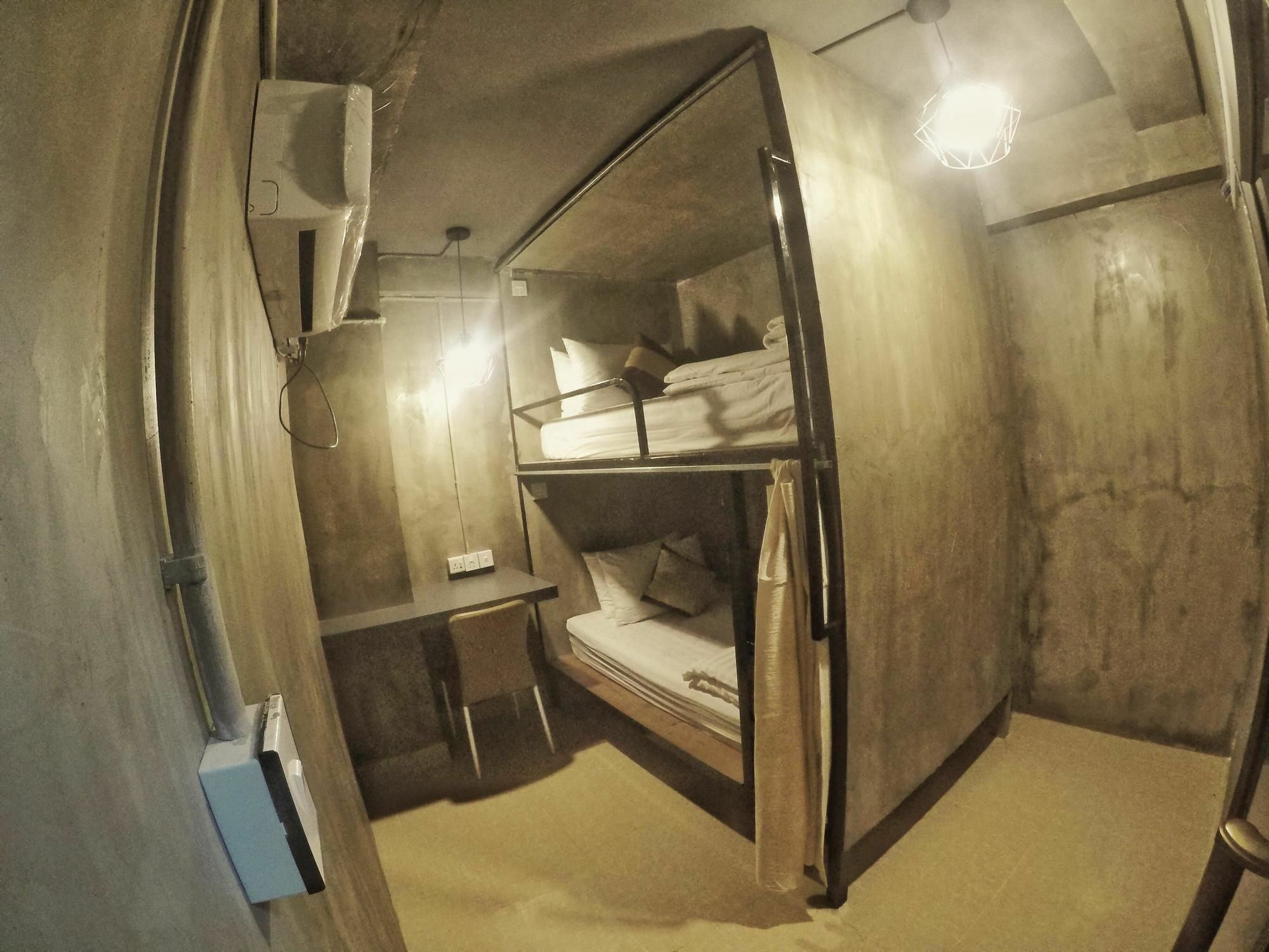 The Lodge Yangon Hostel Экстерьер фото