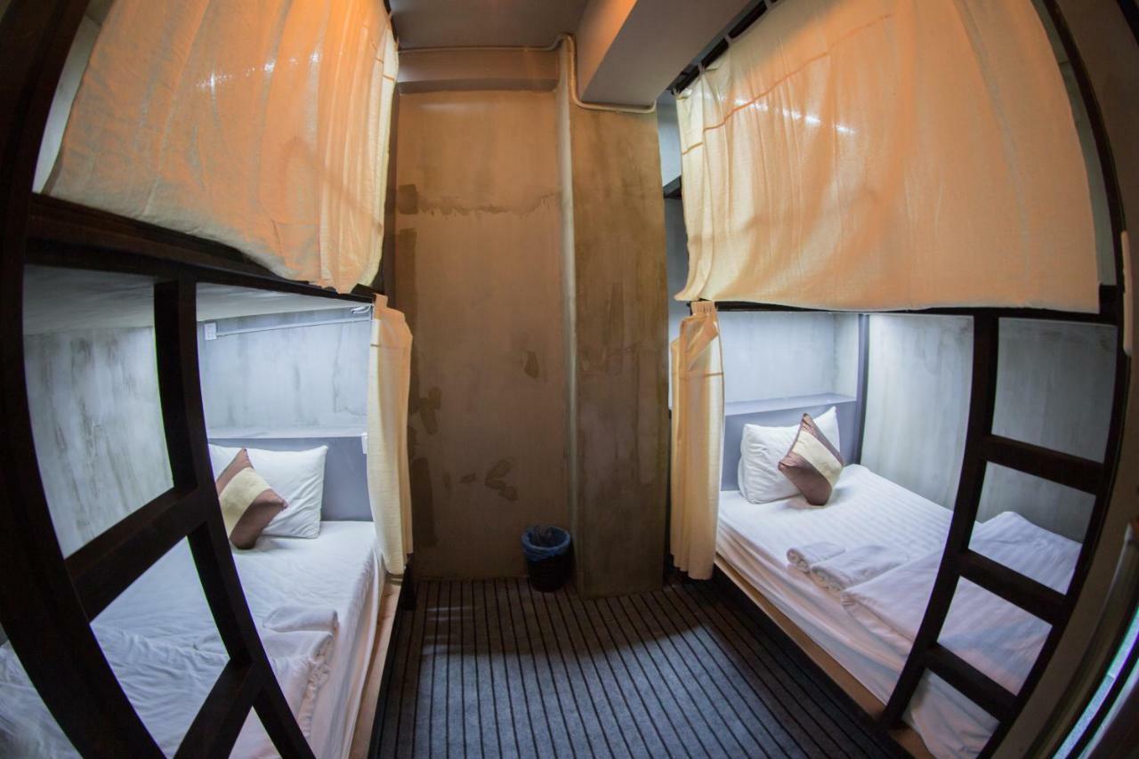 The Lodge Yangon Hostel Экстерьер фото