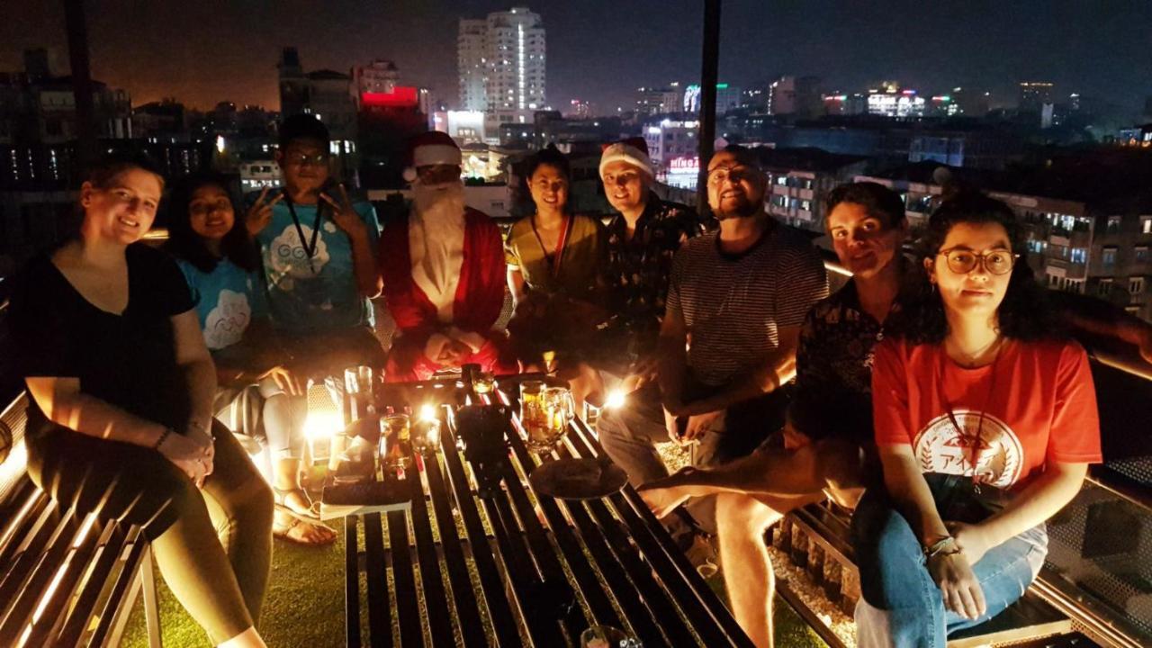 The Lodge Yangon Hostel Экстерьер фото