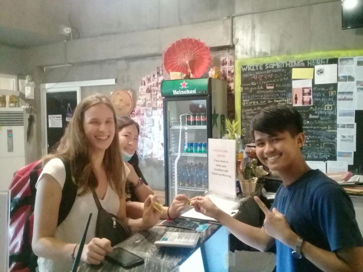 The Lodge Yangon Hostel Экстерьер фото